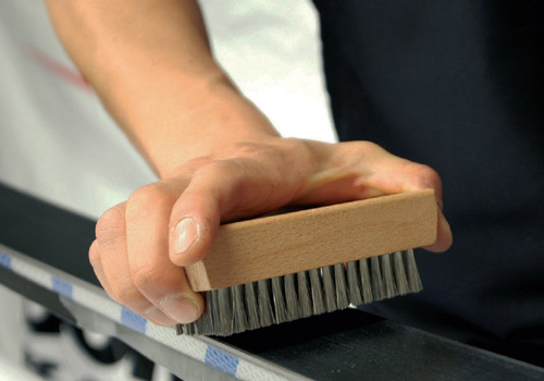 HOWTO WAX- DOMINATOR RACE WAX [公式サイト]